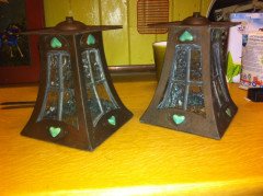 A pair of Arts and Crafts hand hammered lantern - Thumbnail 1