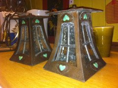 A pair of Arts and Crafts hand hammered lantern - Thumbnail 2