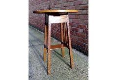 Waring & Gillow. A good quality Arts and Crafts oak side table - Thumbnail 4