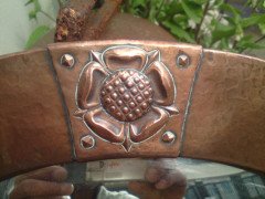 Liberty and Co. An Arts and Crafts copper mirror - Thumbnail 2
