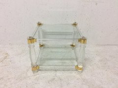 A square Lucite and brass two tier side table probably French - Thumbnail 2