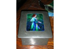 Liberty and Co. An exceptional Tudric box - Thumbnail 2