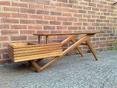 A Modernist coffee table with angular legs - Thumbnail 4
