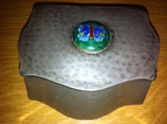 Liberty and Co. An Arts and Crafts pewter box - Thumbnail 1