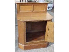 A Couple of Small Oak Cupboards Matching Above Corner Cupboards - Thumbnail 2