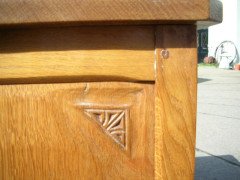 A wondefull quality oak chest of drawers with Adze detailing throughout - Thumbnail 3
