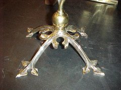 A brass and copper oil lamp with Vaseline floral shade - Thumbnail 3