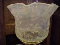 A brass and copper oil lamp with Vaseline floral shade - Thumbnail 4