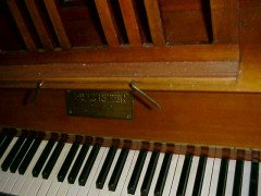 Walter Cave for Bechstein. A mahogany piano with an overstrung upright underdamper action - Thumbnail 9