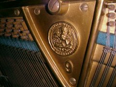 Walter Cave for Bechstein. A mahogany piano with an overstrung upright underdamper action - Thumbnail 14