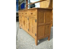 A wonderfull quality oak dresser - Thumbnail 2