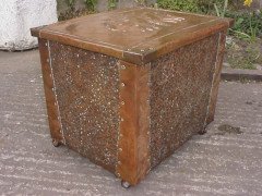 An Arts and Crafts copper coal/log box - Thumbnail 1