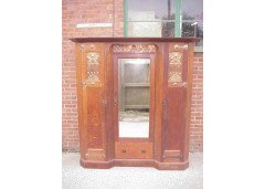 Shapland and Petter. An Arts and Crafts oak treble wardrobe in the Glasgow Style - Thumbnail 1
