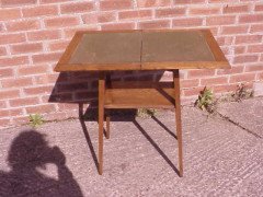 An oak Arts and Crafts folding card table - Thumbnail 6