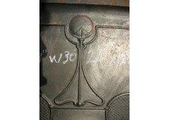 An Arts and Crafts fireplace - Thumbnail 4
