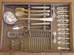 WMF. A rare silver plated cutlery service for 12, in the original cabinet with silver plated stylised mounts - Thumbnail 15