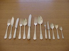 WMF. A rare silver plated cutlery service for 12, in the original cabinet with silver plated stylised mounts - Thumbnail 16