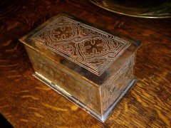 W H Hawson for Keswick School of Industrial Art. A fantastic silver plated casket with celtic interlacing - Thumbnail 1