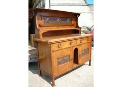G M Ellwood for Bath Cabinet Makers. An Art and Crafts Glasgow Style oak sideboard - Thumbnail 3