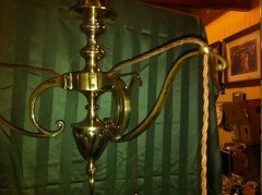 A Good Quality Arts and Crafts Three Branch Brass Ceiling Light. - Thumbnail 3