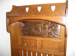 A good quality Arts and Crafts oak hallrobe and matching hallseat - Thumbnail 7
