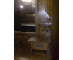 An Arts and Crafts oak double wardrobe and dressing table in the Glasgow Style - Thumbnail 9