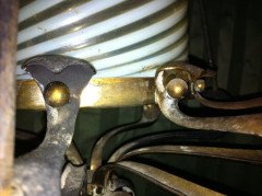 A good Arts and Crafts gilt and brass lantern - Thumbnail 9