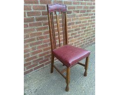 An Arts and Crafts oak chair - Thumbnail 2