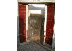 A late Victorian or early Edwardian fire insert with tiled sides - Thumbnail 1