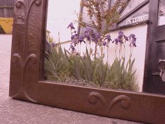 John Pearson. A superb Arts and Crafts copper mirror with beautiful blue Ruskin roundels - Thumbnail 5