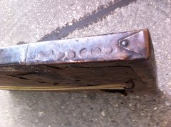 John Pearson. A superb Arts and Crafts copper mirror with beautiful blue Ruskin roundels - Thumbnail 6