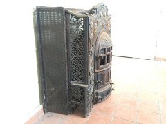 A wonderful pure Art Nouveau Jugendstil style cast iron stove - Thumbnail 6