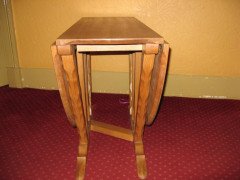 Rupert Griffiths. An oak dropleaf dining table - Thumbnail 4