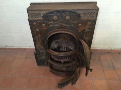 A wonderful pure Art Nouveau Jugendstil style cast iron stove - Thumbnail 10