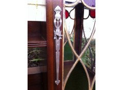 Shapland and Petter. An Arts and Crafts walnut side table cabinet - Thumbnail 8