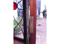 Shapland and Petter. An Arts and Crafts walnut side table cabinet - Thumbnail 9