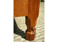 Malcolm Foxman Pipes. An oak chest of drawers - Thumbnail 8