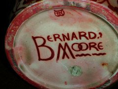 Bernard Moore. A high-fired ruby ovoid jar in a prunus design - Thumbnail 5