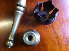 WAS Benson. A pair of brass and copper candlesticks - Thumbnail 4