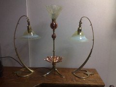 WAS Benson. A brass table lamps in the form of Swans with heart shaped bases - Thumbnail 2