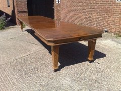 Wylie and Lochhead. A rare 16 foot long Arts and Crafts oak extending dining table with six original leaves - Thumbnail 7