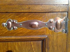 A Sweet Little Arts and Crafts Oak Sideboard with Nice Proportions - Thumbnail 7