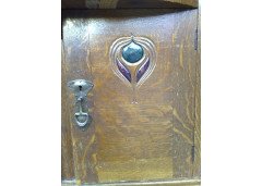 Shapland and Petter. An Arts and Crafts oak sideboard in the Glasgow Style - Thumbnail 6