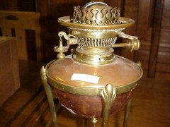 WAS Benson. A superb oil lamp, with conical vasaline shade by James Powell of Whitefriars - Thumbnail 5
