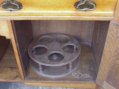 Shapland and Petter. A top quality 1\4 sawn oak Arts and Crafts sideboard - Thumbnail 6