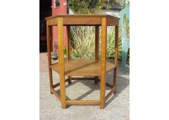 Shapland and Petter. An oak hexagonal sidetable - Thumbnail 2