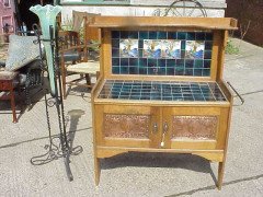 Shapland and Petter. An Arts and Crafts oak washstand - Thumbnail 1