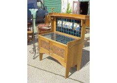 Shapland and Petter. An Arts and Crafts oak washstand - Thumbnail 4