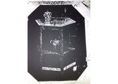 Shapland and Petter. An oak hexagonal sidetable - Thumbnail 9