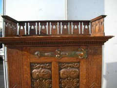 Shapland and Petter. A stunning Arts and Crafts oak Hall Cupboard with an upper area for display - Thumbnail 3